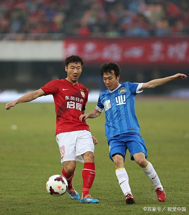 包含重庆斯威击败河南建业，全取三分！的词条