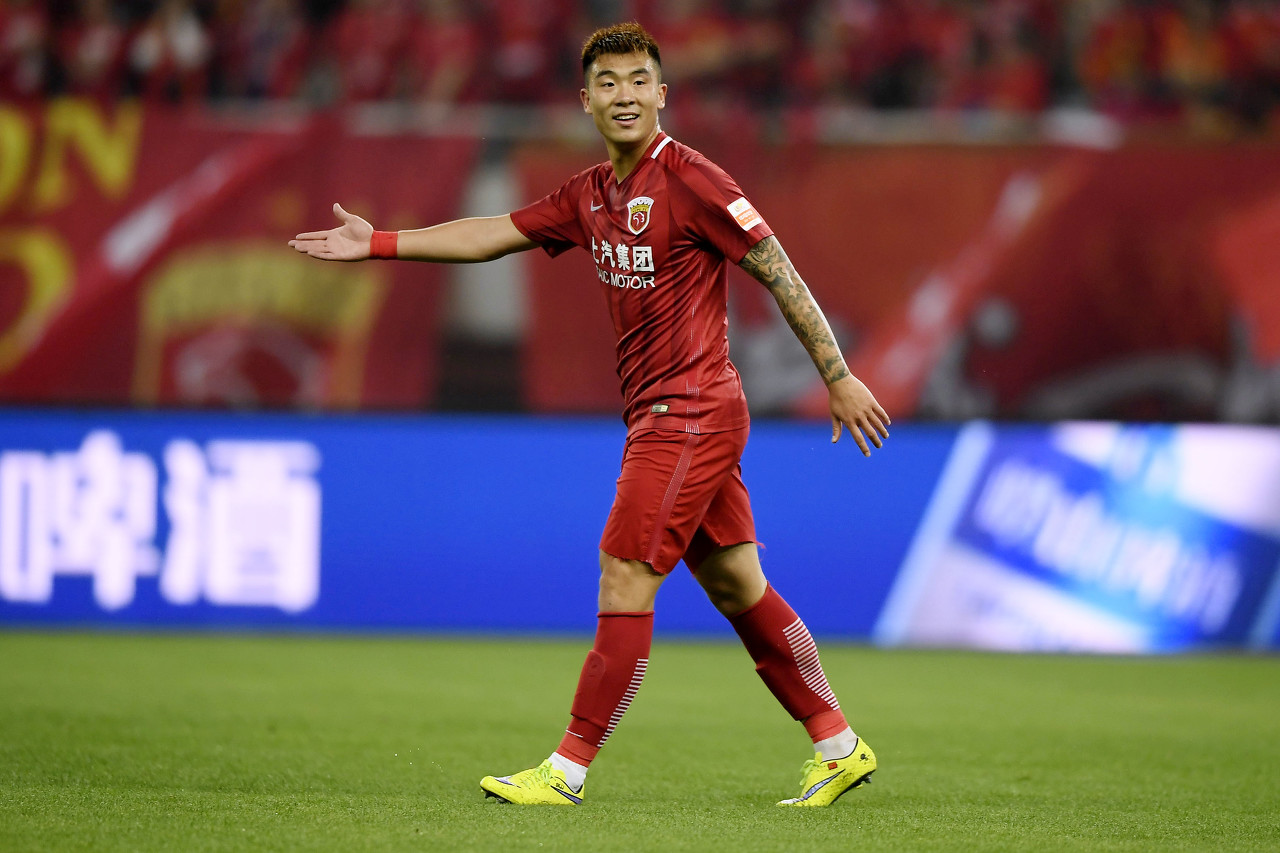 包含中国球员石柯：中超联赛是我新的舞台！的词条