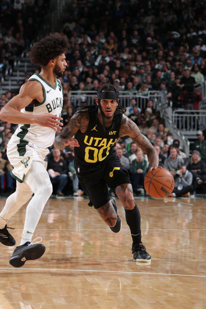 雄鹿保持不败，东部第一继续领先热火一场