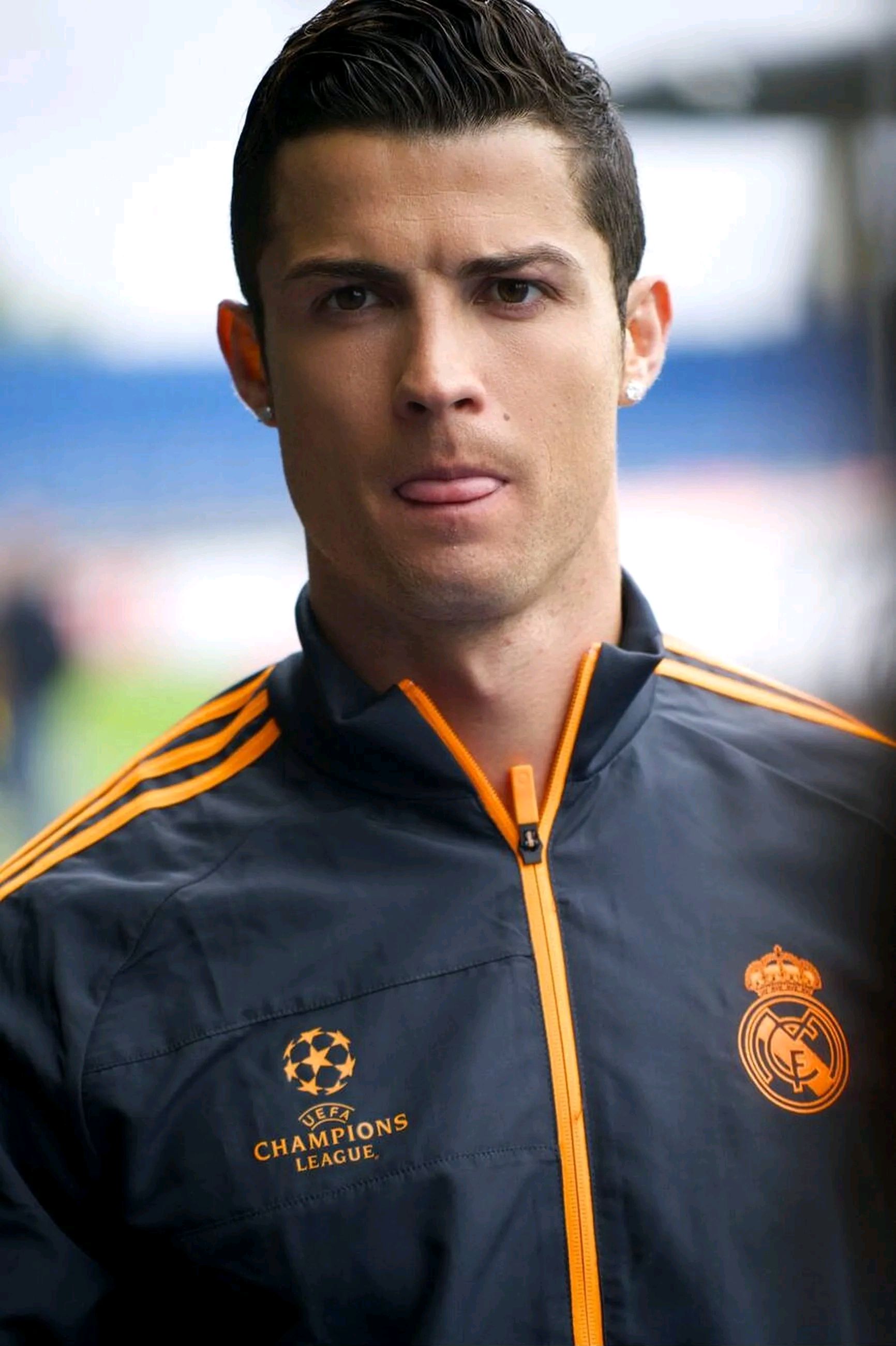 包含皇马球员表现出色，助队摘得三分的词条