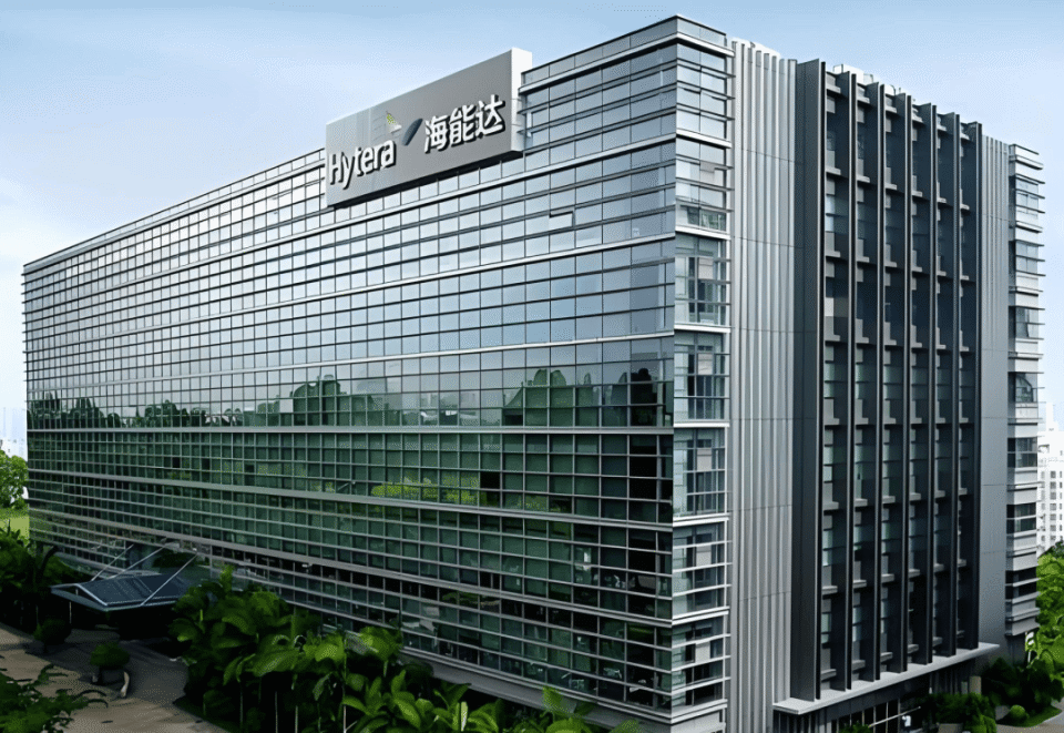 包含雷丁大胜布莱顿，取得转机胜利！的词条