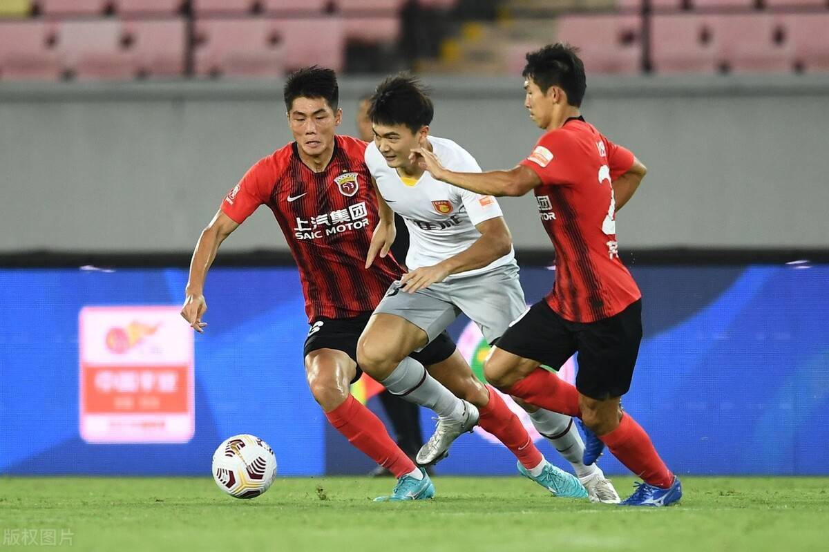 河北队实力优势明显,轻松战胜对手 河北队实力优势明显,轻松战胜对手