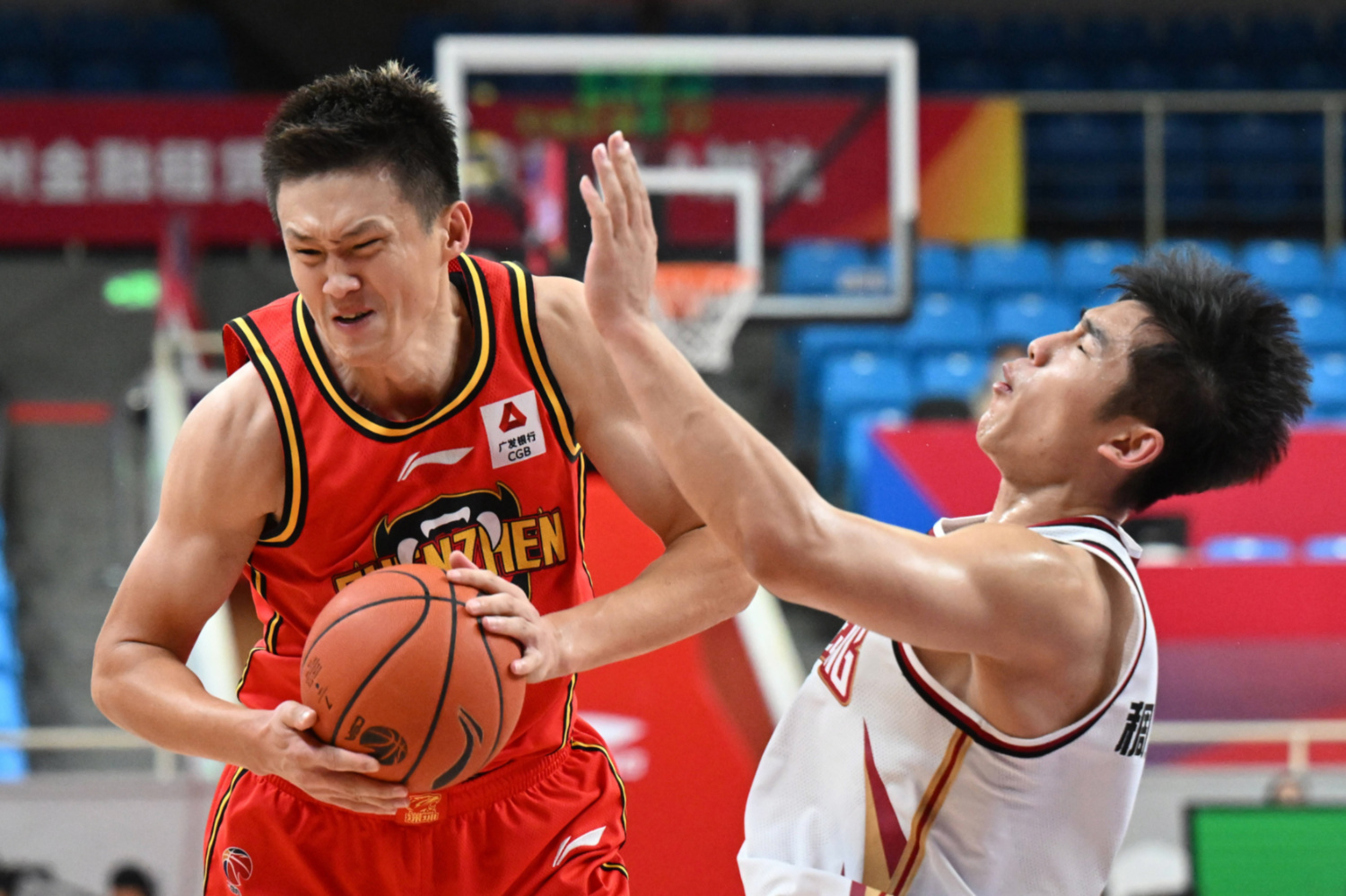 山东队在客场大胜对手取得胜利