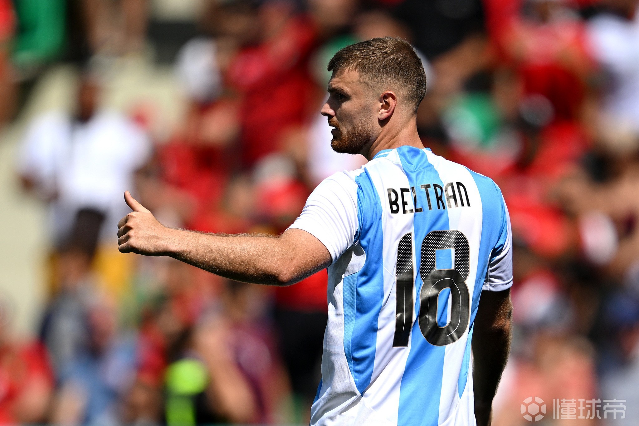 乌克兰球队实力胜出，晋级到强