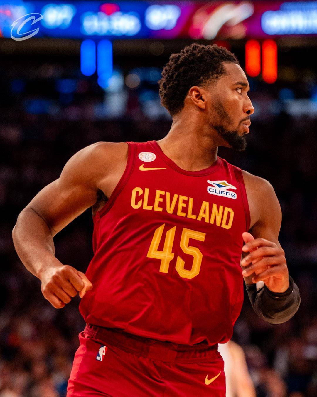 关于尼克斯大破骑士,取得胜利避免连败的信息 关于尼克斯大破骑士,取得胜利避免连败的信息