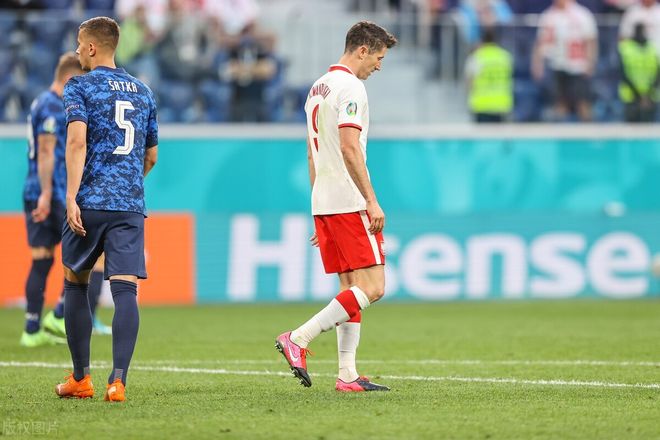 波兰遭遇意外失利，晋级梦破碎的简单介绍