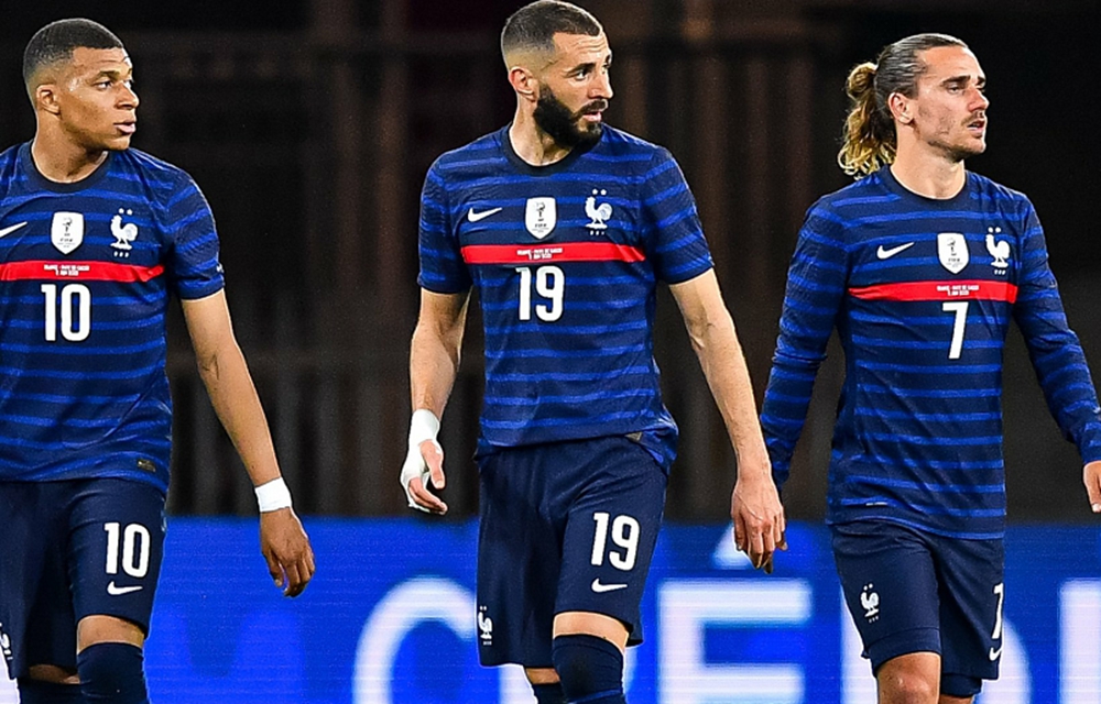 包含泰国队逆转法国队，黄鸭组合关键制胜的词条