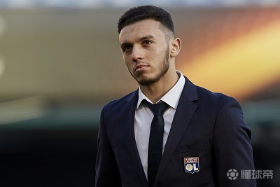 关于里昂队前锋实力彰显成为焦点的信息