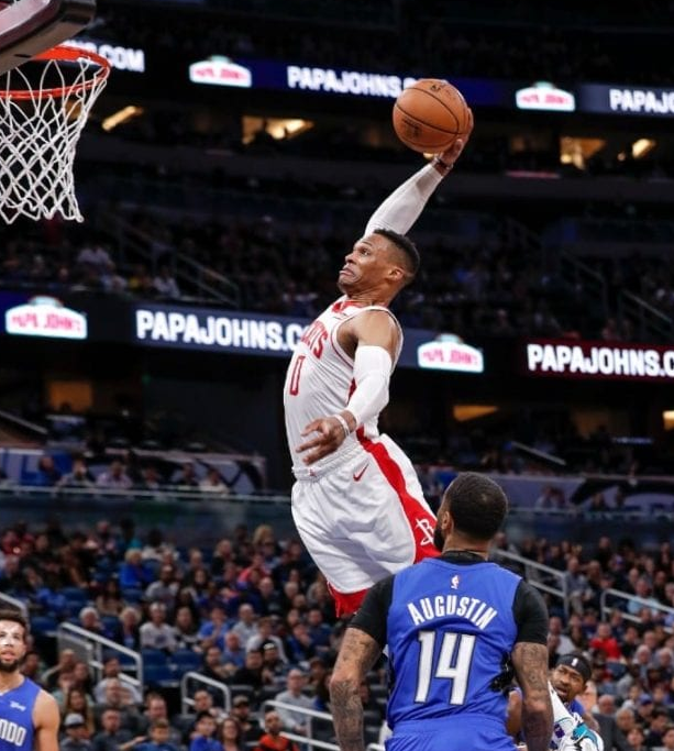 祖云娜D球员荣获新赛季MVP的简单介绍