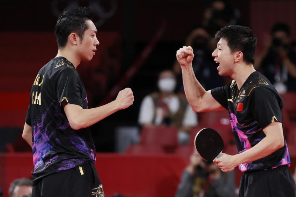 德国队横扫瑞典队，马龙带队取胜