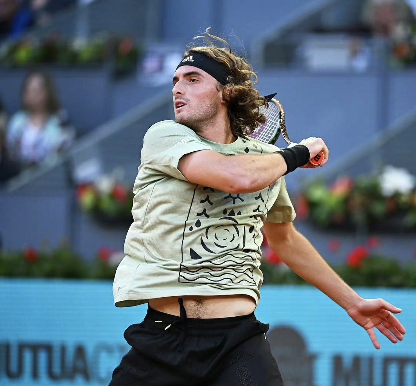 意大利网球队险胜西班牙网球队,兹维列夫惊艳世界的简单介绍 意大利网球队险胜西班牙网球队,兹维列夫惊艳世界的简单介绍