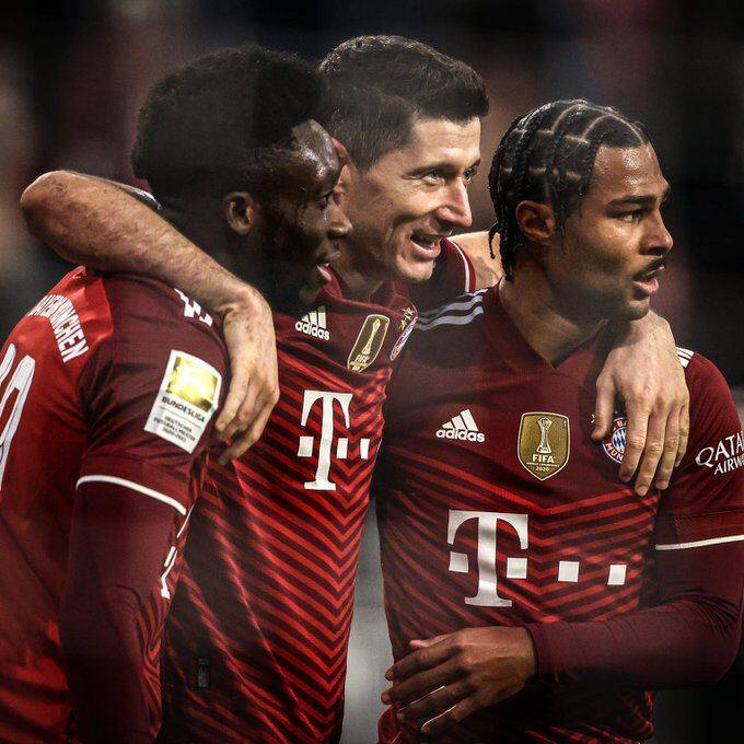 加拿大完胜拜仁，恩昆库打破历史纪录的简单介绍