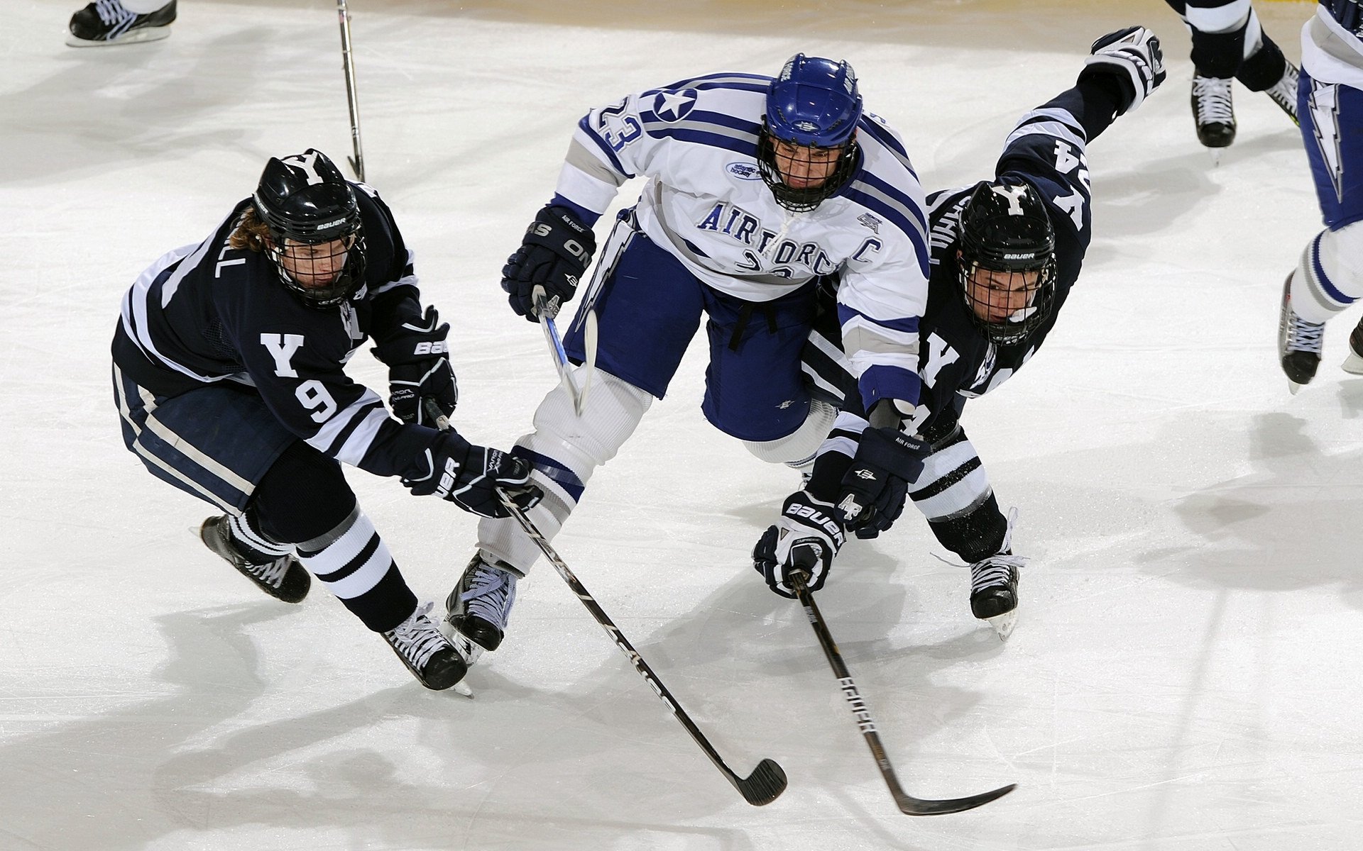 世界排名争夺战焦点战，骑士铁血防守如何锁死湖人攻势？